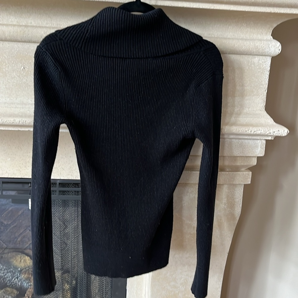 Sweater - Picture 4 of 7